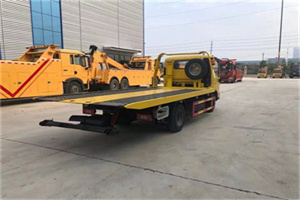 谢家集非事故拖车